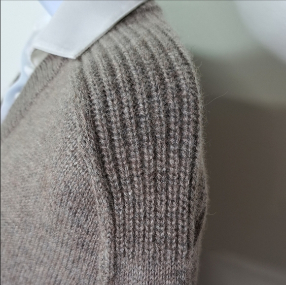 Brochu Walker The Looker Layered V-Neck Cashmere and Wool Sweater Size XS - Picture 9 of 13